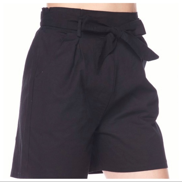Black Elegant linen self tie waist Shorts - Picture 5 of 5